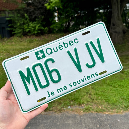 Quebec Green Vehicle Custom License Plate